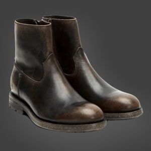 SOLD OUT $358 New Frye Mens Bowery Boots 9